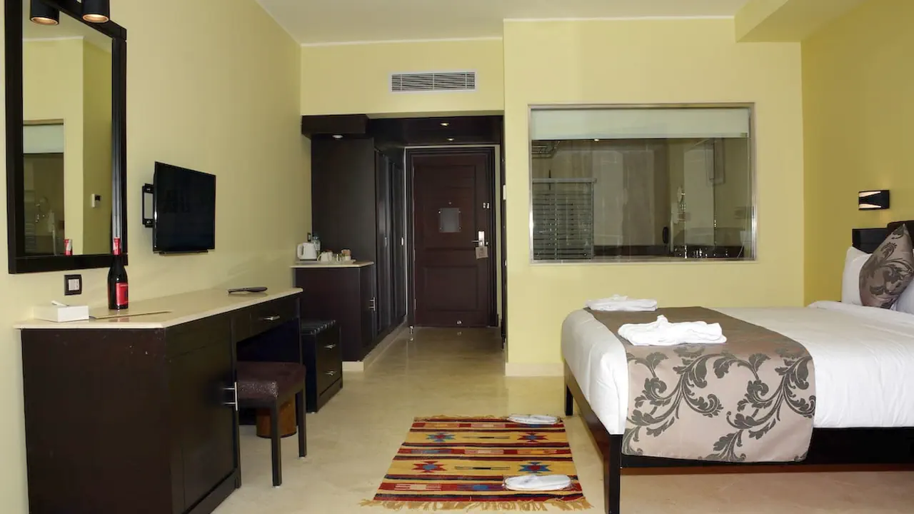 الفندق كازا ماري ريزورت - مرسى علم